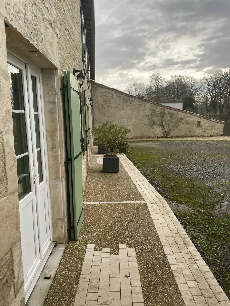 Démoussage de toiture à Epannes